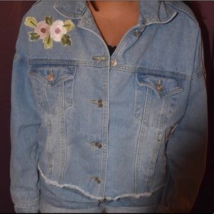 Cropped denim jacket